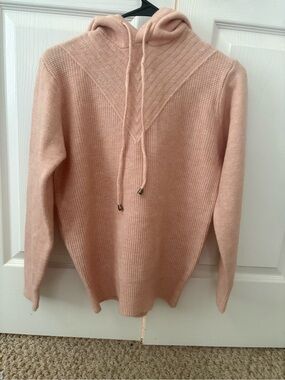 Christina Blush Pink V-Detail 100% Cashmere Hooded Sweater New without Tags